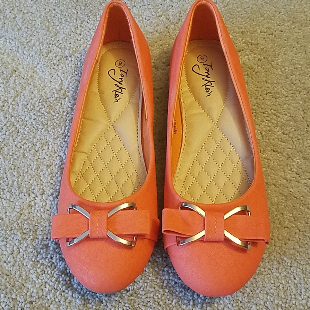 Tony klein womens orange flats size 9
